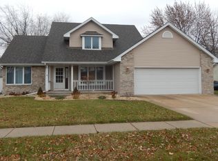 430 Meadows Rd N, Bourbonnais, IL 60914