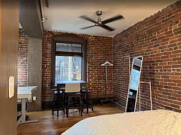 3rd image of 777 Burrard St #6