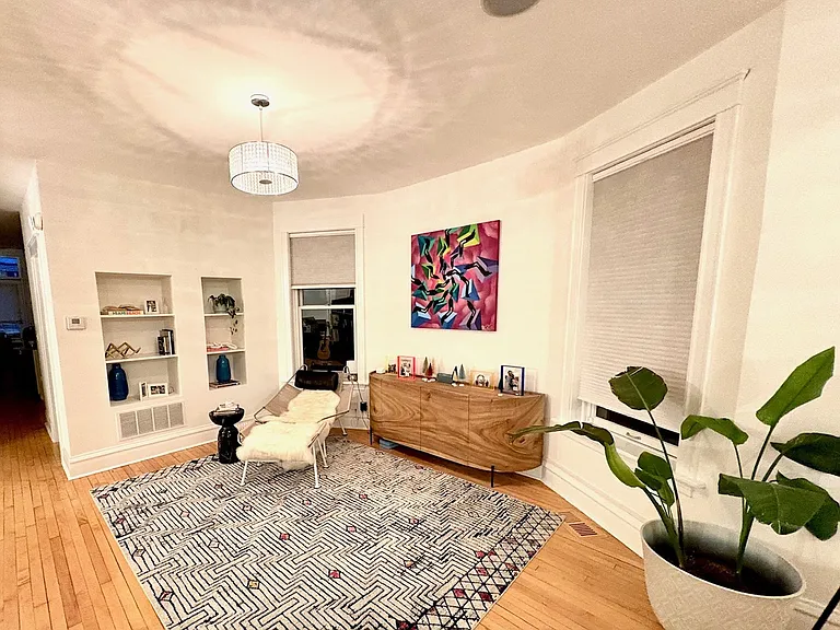 2441 N Mozart St — Photo 3