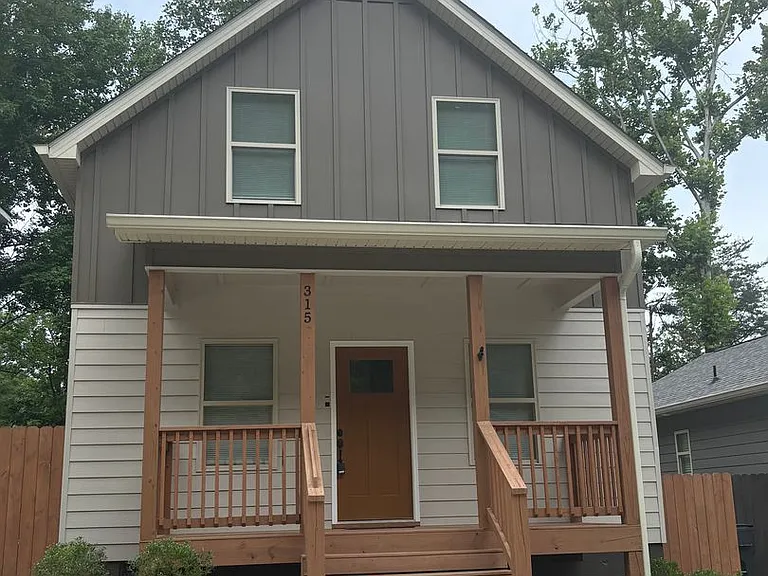 315 Kellys Ferry Pl — Photo 1
