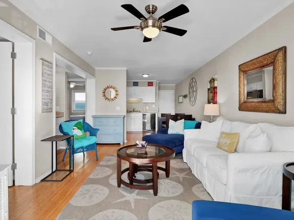 102 Carolina Beach Ave S Unit 202, Carolina Beach, NC 28428