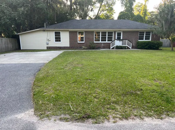 3009 Hickory St, Beaufort, SC 29906