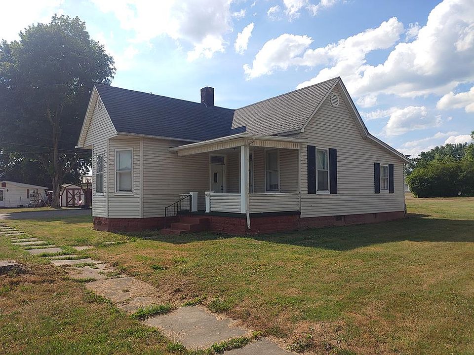 1st image of 200 E 4th St