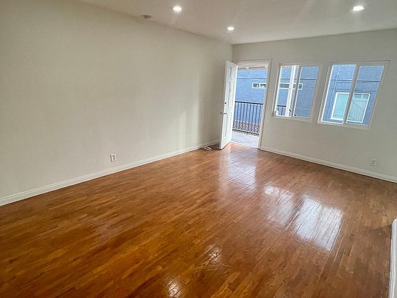 4th image of 1306 N Las Palmas Ave APT 11