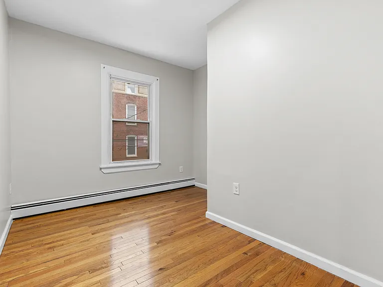336 Madison Ave #2 — Photo 9