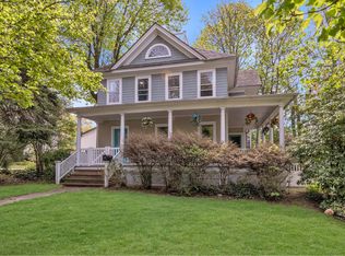 2 Bogart Ave, Port Washington, NY 11050