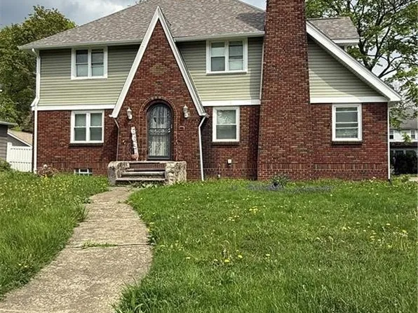 663 S Hawkins Ave, Akron, OH 44320