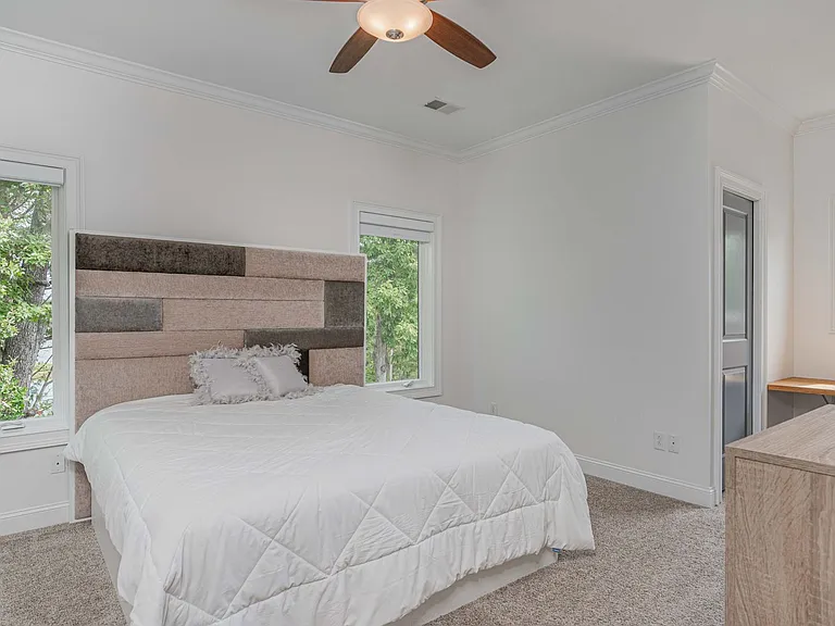 132 Laguna Vista Dr — Photo 31