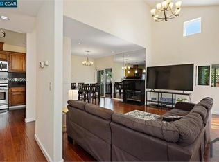 561 Jade Cir, Vallejo, CA 94590