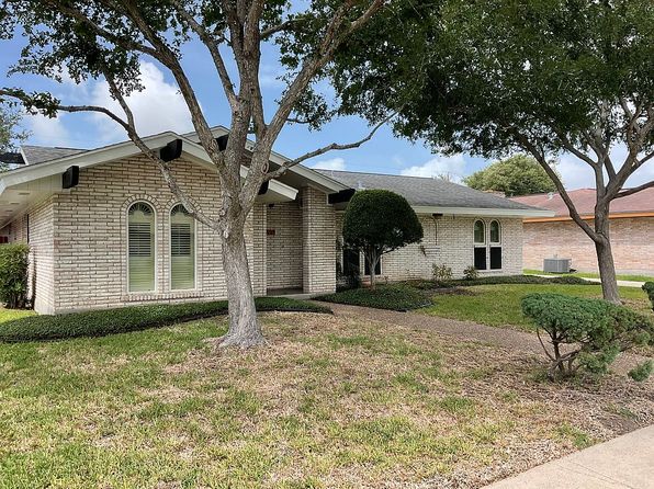 3414 Lariat Ln