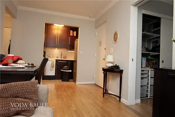 Rented by Voda Bauer Real Estate | media 16