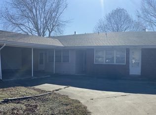 2840 E Portland St #2842, Springfield, MO 65804