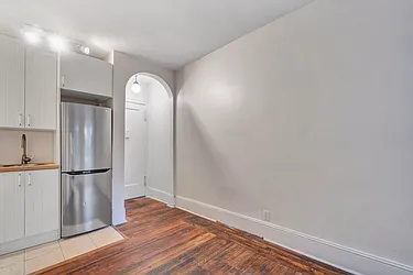 Rented by Avi Nash Associates