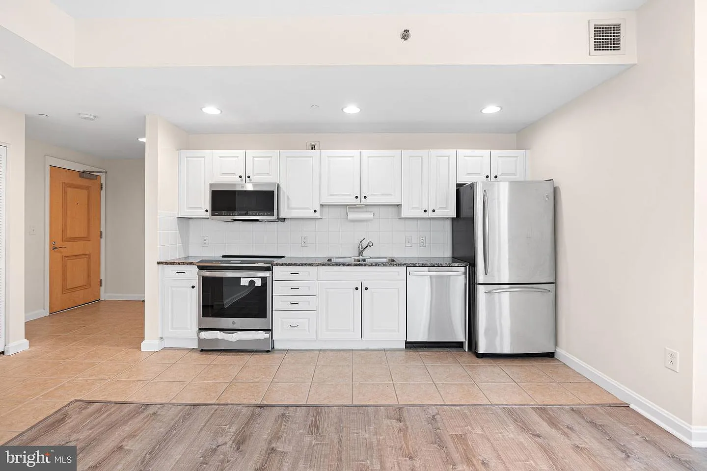 901 N Penn St Unit R506 photo 1