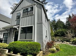 605 Twitchitaw Ct NE #605, Bainbridge Island, WA 98110