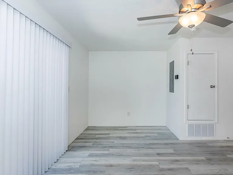 The Reserve Townhomes — Photo 10