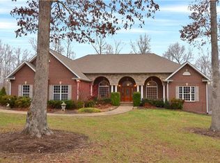 967 Ford Rd, White Bluff, TN 37187