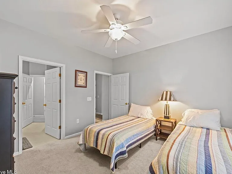2207 Locksley Woods Dr #A — Photo 16