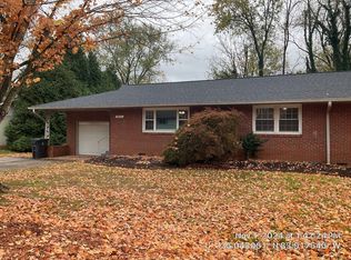 3812 Woodlake Dr, Knoxville, TN 37918