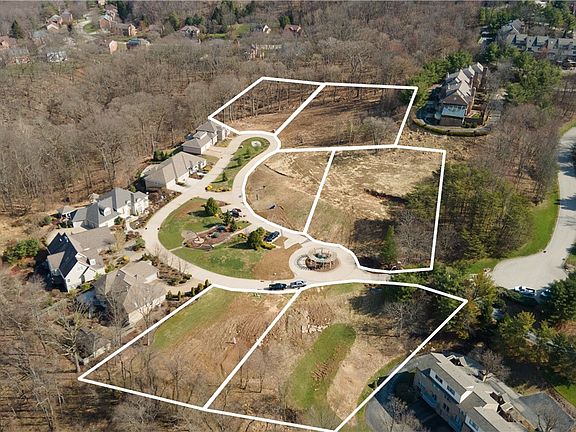 3rd image of 710 The Gardens Dr
