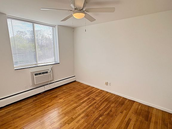5th image of 430 S Grand Blvd #Ma-e216