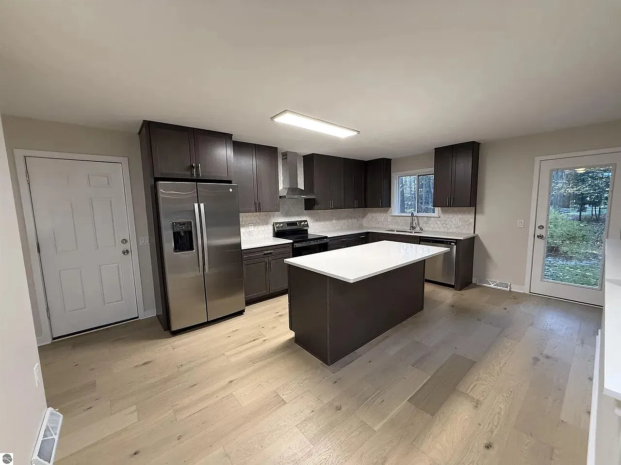 4673 Cardinal Drive - 1 — Photo 4