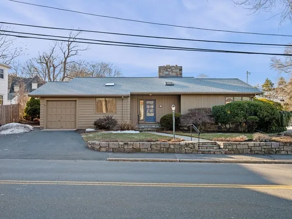 315 Puritan Rd, Swampscott, MA 01907