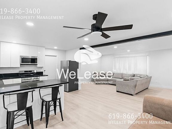 3rd image of 990 Kittiwake Ln