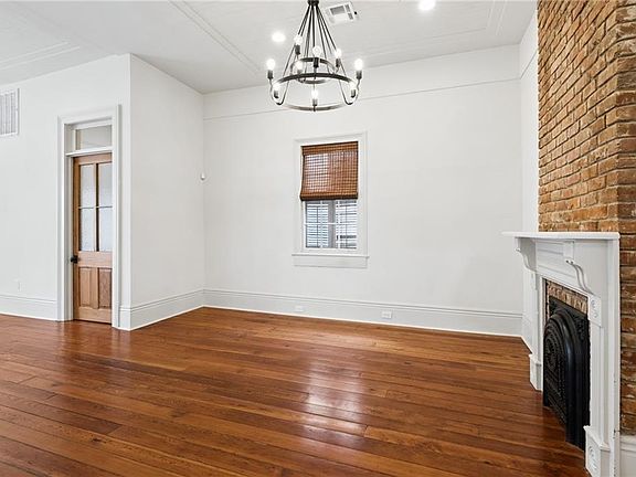 3rd image of 1712 Peniston St