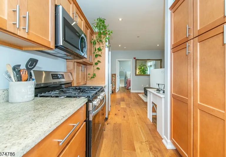 276 Chestnut St #1G — Photo 7