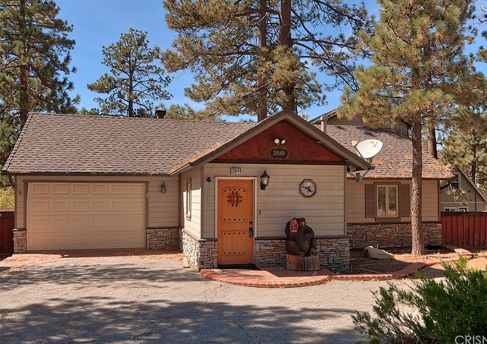 1st image of 39149 Crest Ln