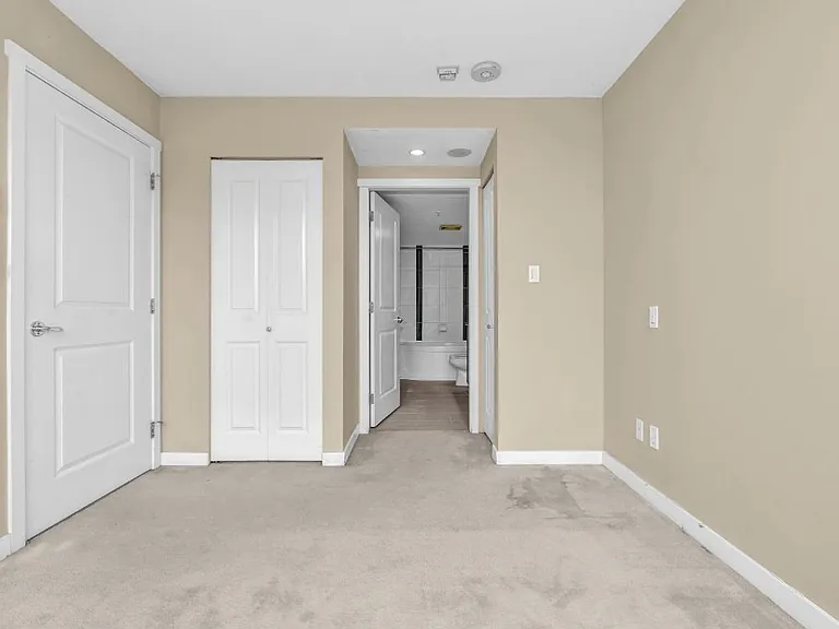5088 Kwantlen St #3XX — Photo 12
