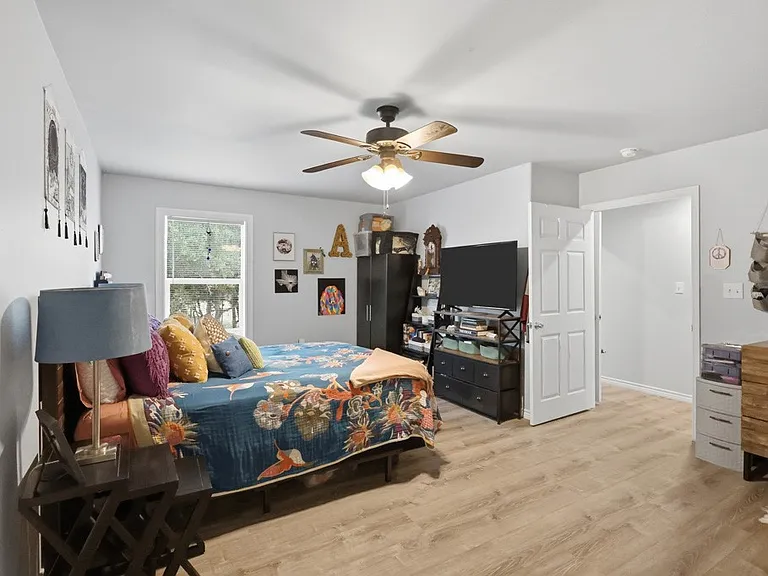2111 Lone Star Rd — Photo 20