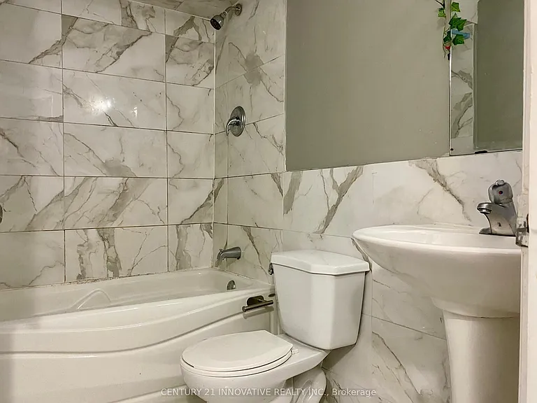 45 Wharfside Ln #BASEMENT — Photo 11