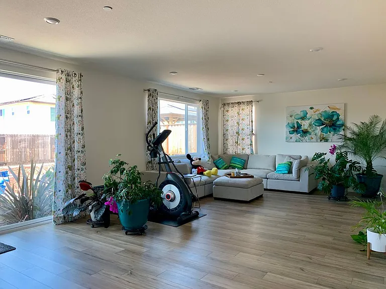 2050 Brighton Dr — Photo 29