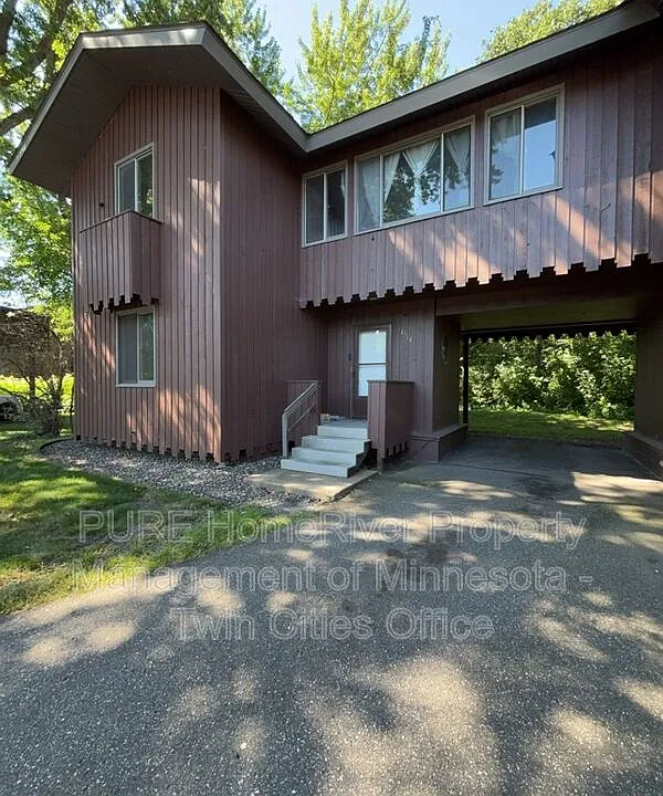 1514 N Timber Rdg