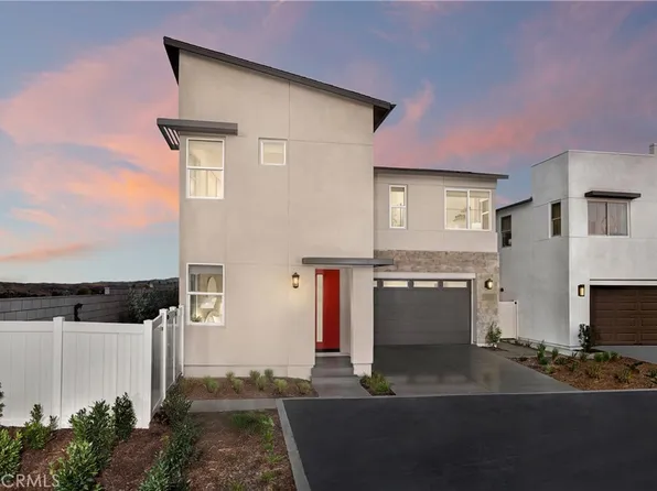 3413 E Moonstone Dr, Ontario, CA 91761