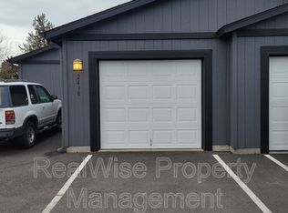 2438 SW 23rd St, Redmond, OR 97756