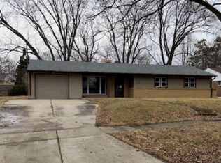 4120 Buckingham Dr, Rockford, IL 61107