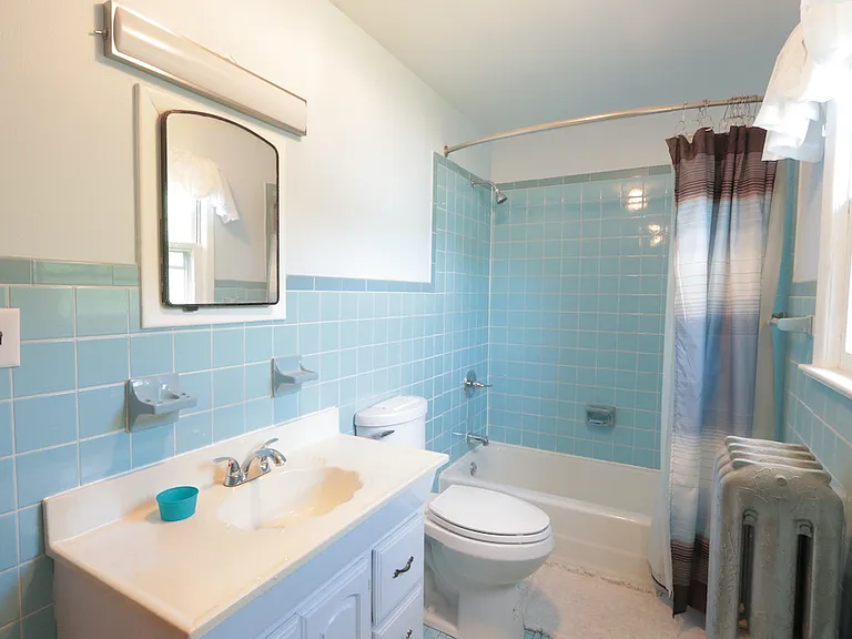 75 Maple St #2 — Photo 7