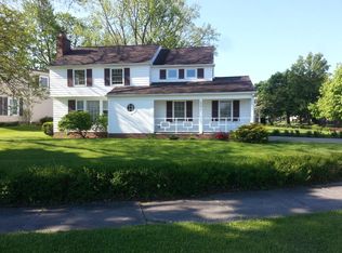 20676 Halworth Rd, Shaker Heights, OH 44122