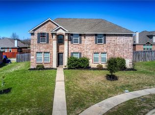 206 Rosewood Ct, Red Oak, TX 75154