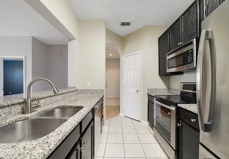 6214 Stevenson Dr #304 — Photo 5