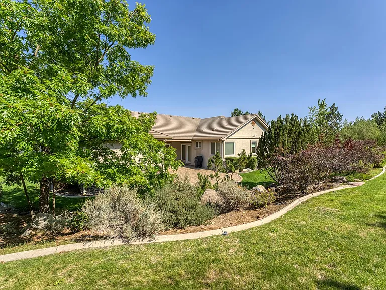 1039 Mountain Air Ct — Photo 45