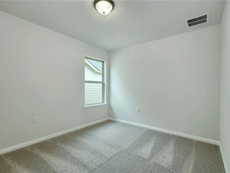 801 Falkland Trce — Photo 8
