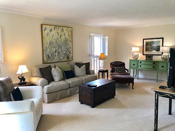 4th image of 2512 W Doublegate Dr