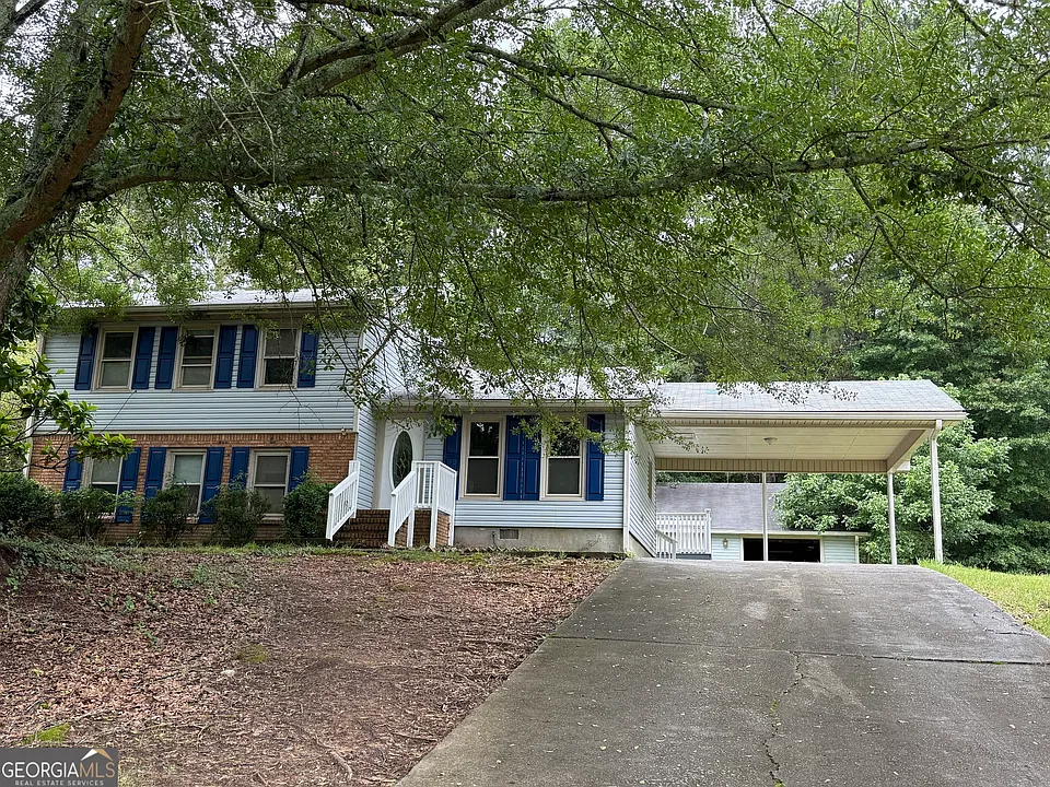 2691 Falcon Ridge Dr