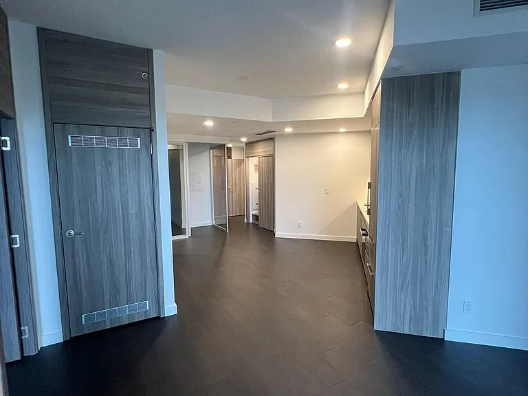 18 Esther Shiner Blvd #652 — Photo 9