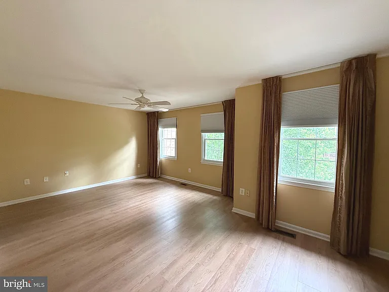 7230 Taveshire Way — Photo 24