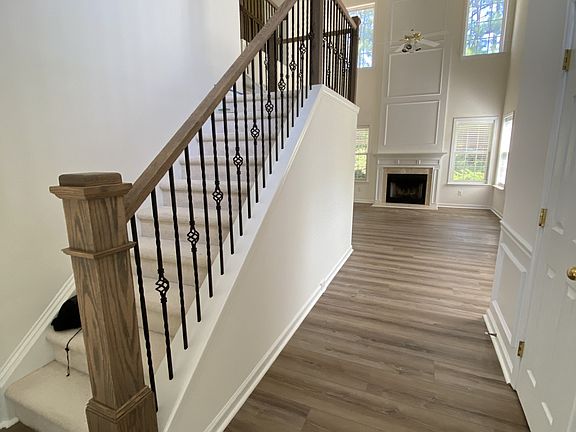 2nd image of 107 Cranwell Ct